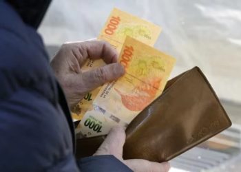 El estrés financiero de los argentinos: dos de cada tres familias admiten que no llega a fin de mes