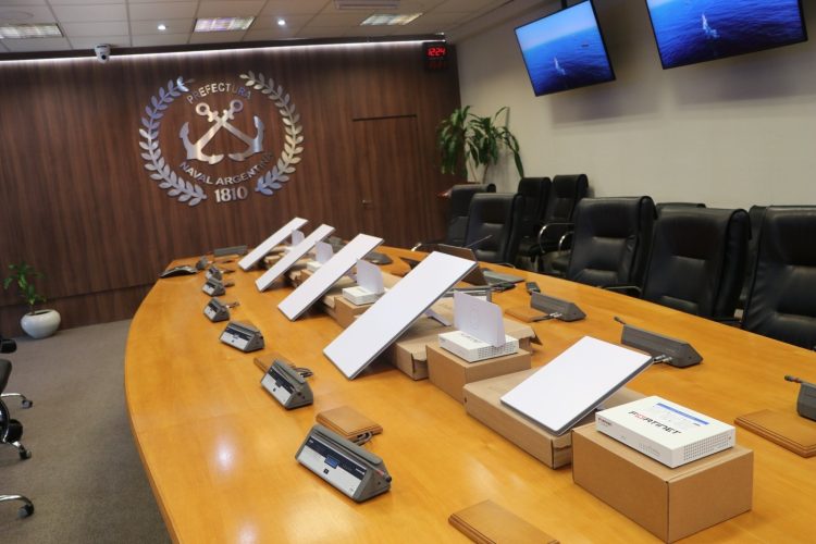 La Prefectura Naval dotará de antenas Starlink a varias unidades operativas en Formosa