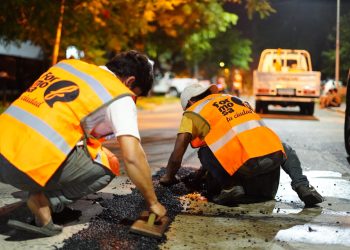 Baches en la ciudad: Intensifican el uso de asfalto en frío para agilizar la reparación de calles