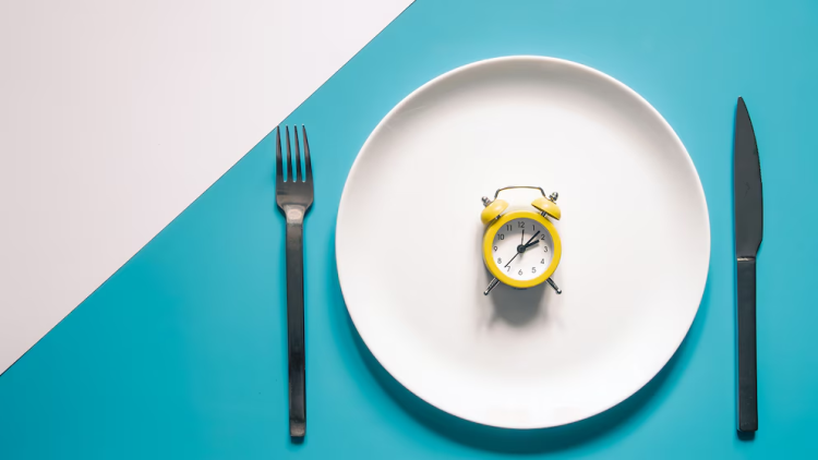 Ayuno intermitente: lo que realmente funciona y los errores que se deben evitar, según especialistas