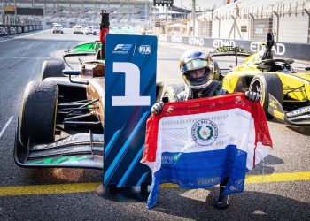 Histórico desembarco de un piloto paraguayo en la F1: ¿Quién es?
