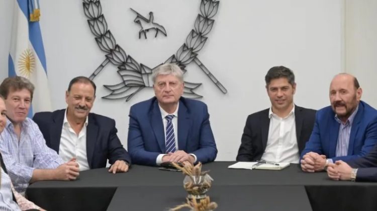 Insfrán y otros gobernadores peronistas se reunieron para definir una estrategia común en contra de la reforma laboral