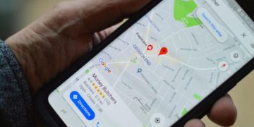 Google Maps alerta sobre radares: cómo activar la función para evitar multas de velocidad