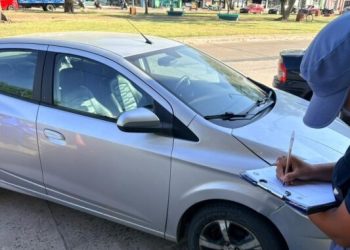 Se entregó a la policía el automovilista que atropelló a dos personas en el barrio Don Bosco