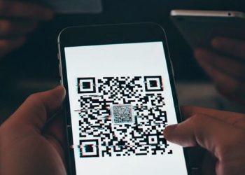 Cuidado al pagar: la nueva estafa con QR que vacía cuentas en segundos