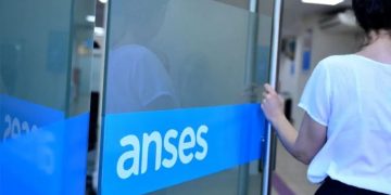 Baja de pensiones: ANSES modifica las causas de suspensión o cancelación de las PNC