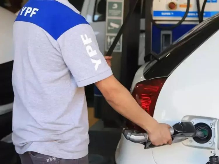 Banco Nación ofrece un reintegro de $15.000 en combustibles durante febrero: cómo acceder al beneficio