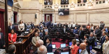 Vacaciones, despidos y banco de horas: qué cambia con el proyecto de reforma laboral que aprobaron los senadores