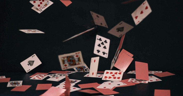 El sesgo de resultado en el análisis de manos