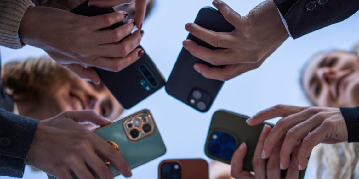 Tecnología accesible y entretenimiento digital: ¿cómo sostienen la cultura del consumo audiovisual los dispositivos económicos?