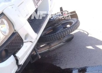 Un joven motociclista murió luego de chocar contra un camión en la ruta 23