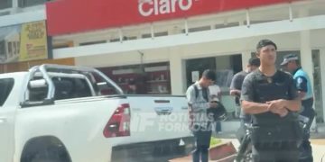 Secuestran en pleno centro una camioneta robada en Corrientes