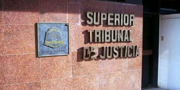 Sanción para dos empleados judiciales por maltrato a una compañera