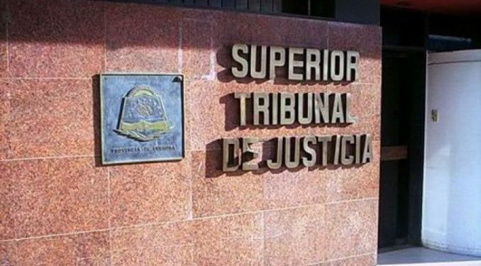 Sanción para dos empleados judiciales por maltrato a una compañera