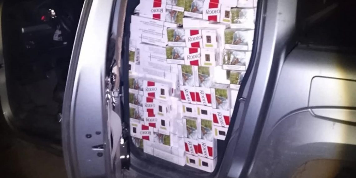 Embistió un control policial con una camioneta robada y terminó detenido: llevaba cigarrillos de contrabando