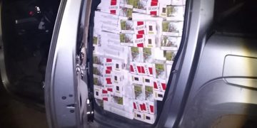 Embistió un control policial con una camioneta robada y terminó detenido: llevaba cigarrillos de contrabando