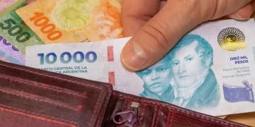 Según el INDEC los salarios aumentaron 2,5% en enero y quedaron por debajo de la inflación
