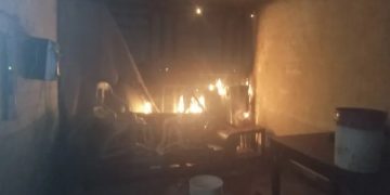 Prisión preventiva para la mujer que incendió la casa de su vecino del barrio Salvador Gurrieri