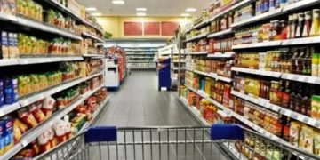 El consumo masivo profundizó su caída en febrero: cuáles fueron los rubros más golpeados