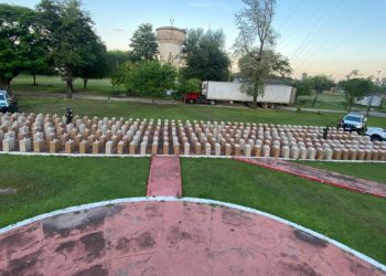 Chaco: Hallan 150.000 atados de cigarrillos que eran transportados de contrabando en un camión de patente paraguaya