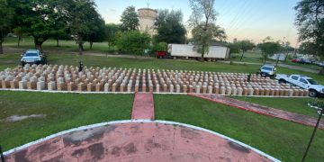 Chaco: Hallan 150.000 atados de cigarrillos que eran transportados de contrabando en un camión de patente paraguaya