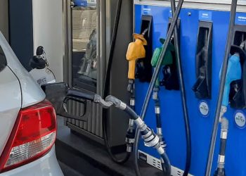 El Gobierno permitirá aumentar el uso de bioetanol en naftas para contener subas