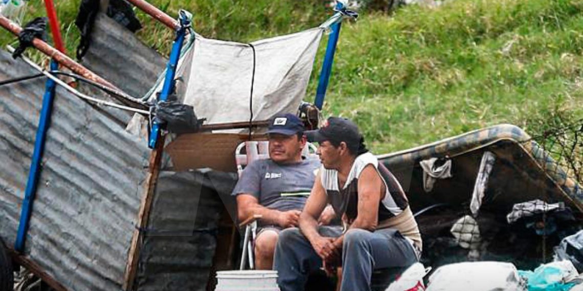 La pobreza bajó al 28,2% en el segundo semestre de 2025, según datos oficiales