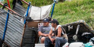 La pobreza bajó al 28,2% en el segundo semestre de 2025, según datos oficiales