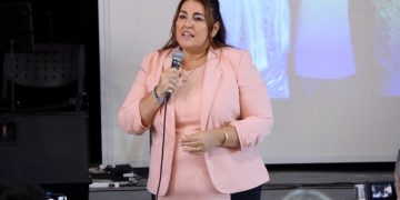 Fallo ejemplar resuelve conflicto familiar marcado por la brecha generacional y la invasión al hogar