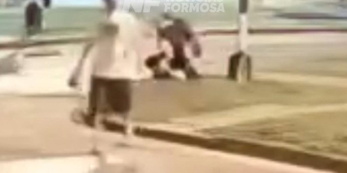 Se entregó en Tribunales el otro imputado por golpear a un menor en pleno centro