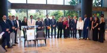 El ministro del STJ, Ariel Coll participó de la obra colectiva: “Las nuevas leyes del poder, Justicia, medios, IA y redes sociales”