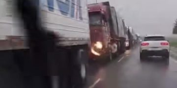 Tránsito pesado a paso de hombre en ruta 11 complica a conductores en acceso a Clorinda