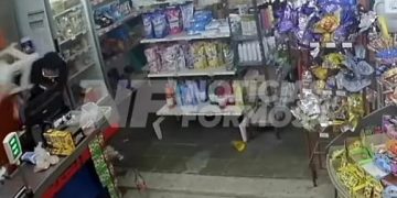 Inseguridad en barrio Venezuela: asaltaron con un arma blanca a un comerciante