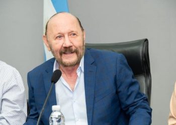 Insfrán, entre los 8 gobernadores con peor imagen del país según consultora