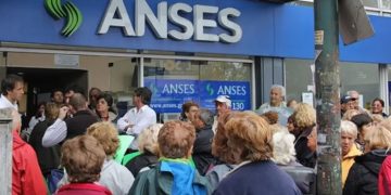 Javier Milei confirmó otro aumento para jubilados: cuándo se paga en Anses