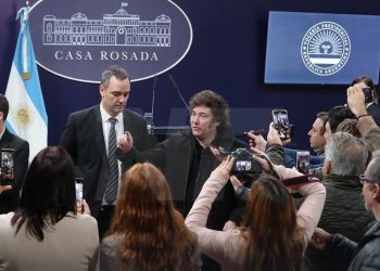 Restringen ingreso de periodistas en Casa Rosada por presunto espionaje