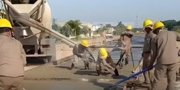 Ejecutan trabajos de mantenimiento en un tramo de la ruta provincial N° 9