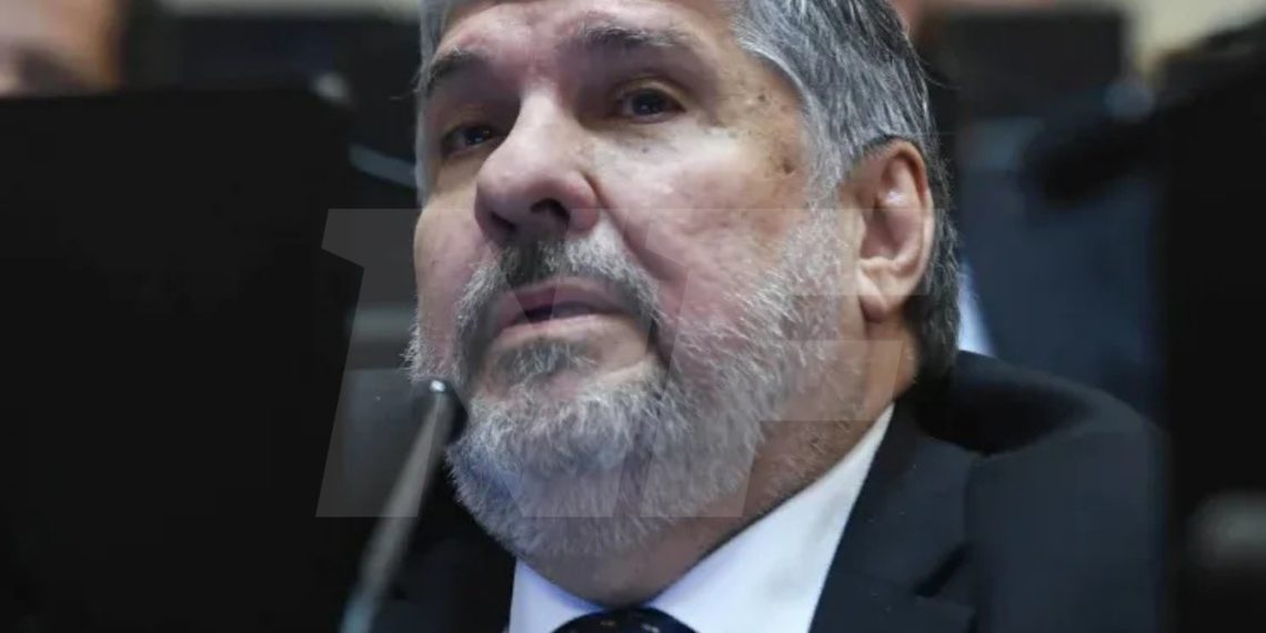 Mayans pidió juicio político para Milei: «No entiende un carajo y está pirado»