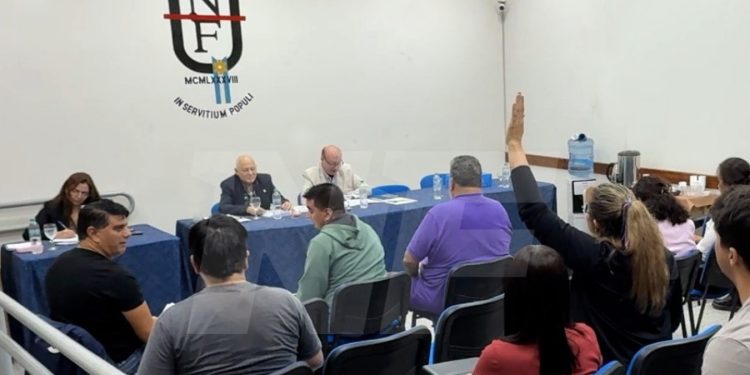 Suspenden a tres decanos de la UNaF y denuncian fraude en su designación