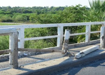Puente Blanco: Culpan a Nación por un abandono que viene de hace años