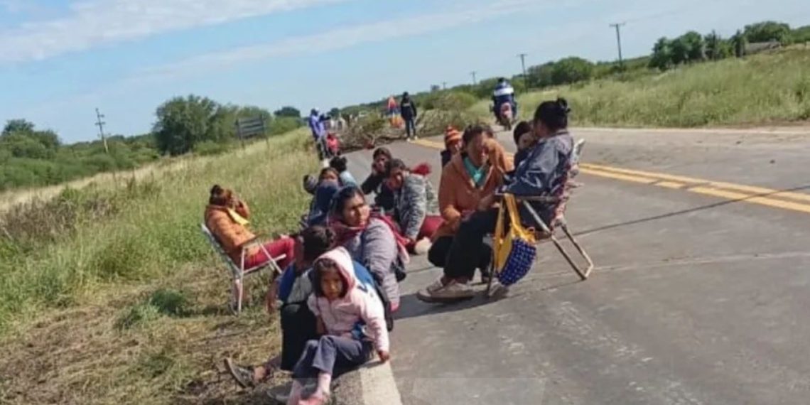 La ruta nacional 81 continúa cortada al tránsito por un reclamo en Bartolomé de las Casas