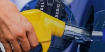 Combustibles: suben impuestos y podría haber aumentos en mayo
