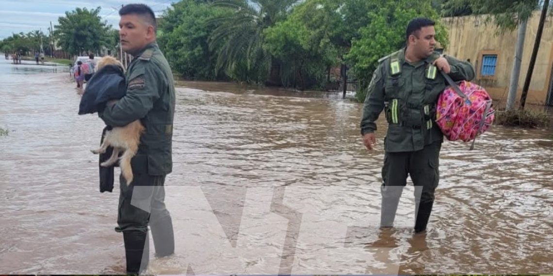 Asisten a familias por inundaciones en Chaco, Formosa y Santiago del Estero