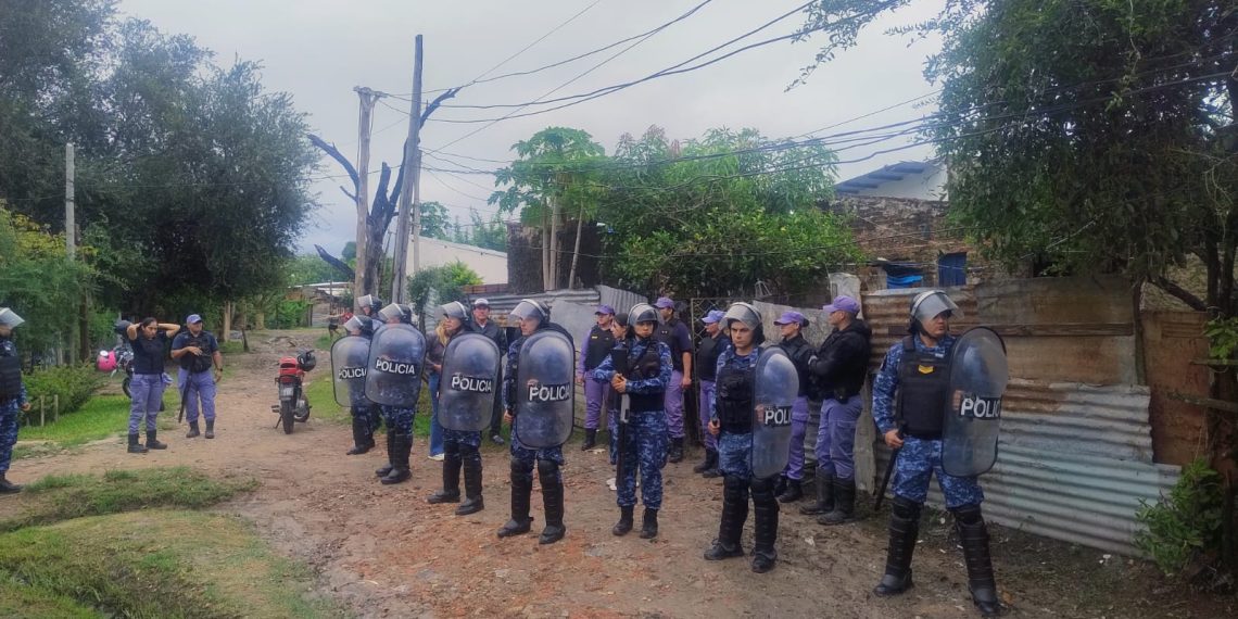 Violento robo: le pegó un machetazo en la mano para robarle 5 mil pesos y quedó detenido