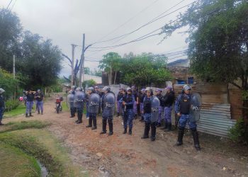 Violento robo: le pegó un machetazo en la mano para robarle 5 mil pesos y quedó detenido