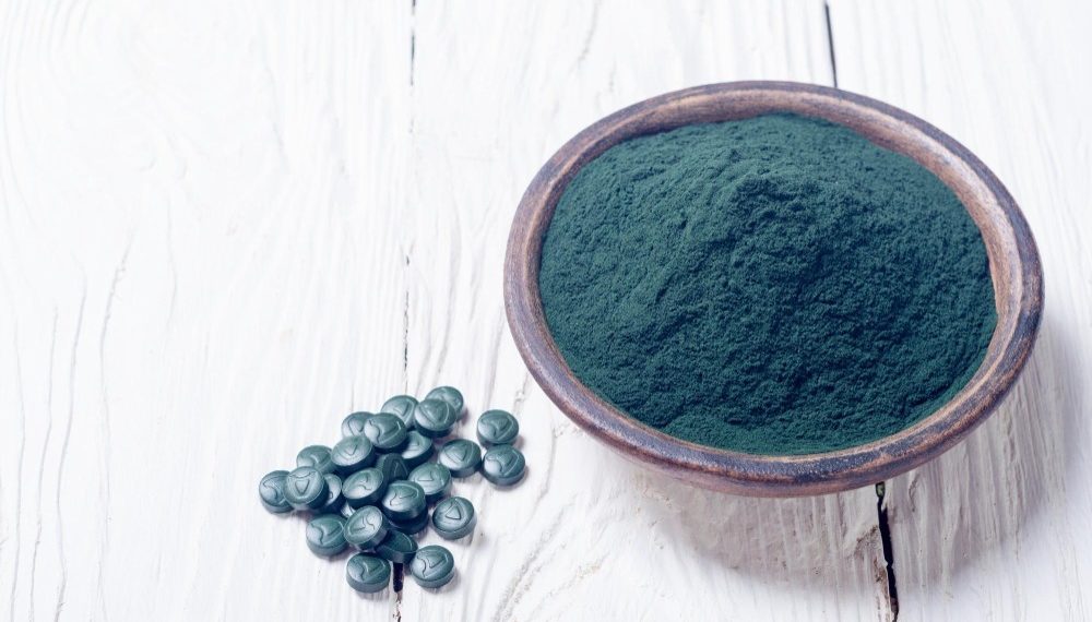 La presencia de microalgas pigmentadas de mar y río en la nutrición deportiva