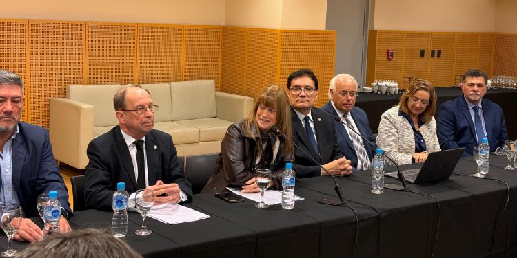 El ministro Ariel Coll llamó a revalorizar la palabra para construir una mejor sociedad y defender la democracia