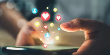 De lo local a lo universal: cómo los medios digitales escalan historias humanas para generar engagement y credibilidad